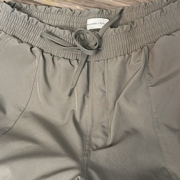 ABERCROMBIE & FITCH XL GREEN TRAVELER JOGGERS - Picture 8 of 13